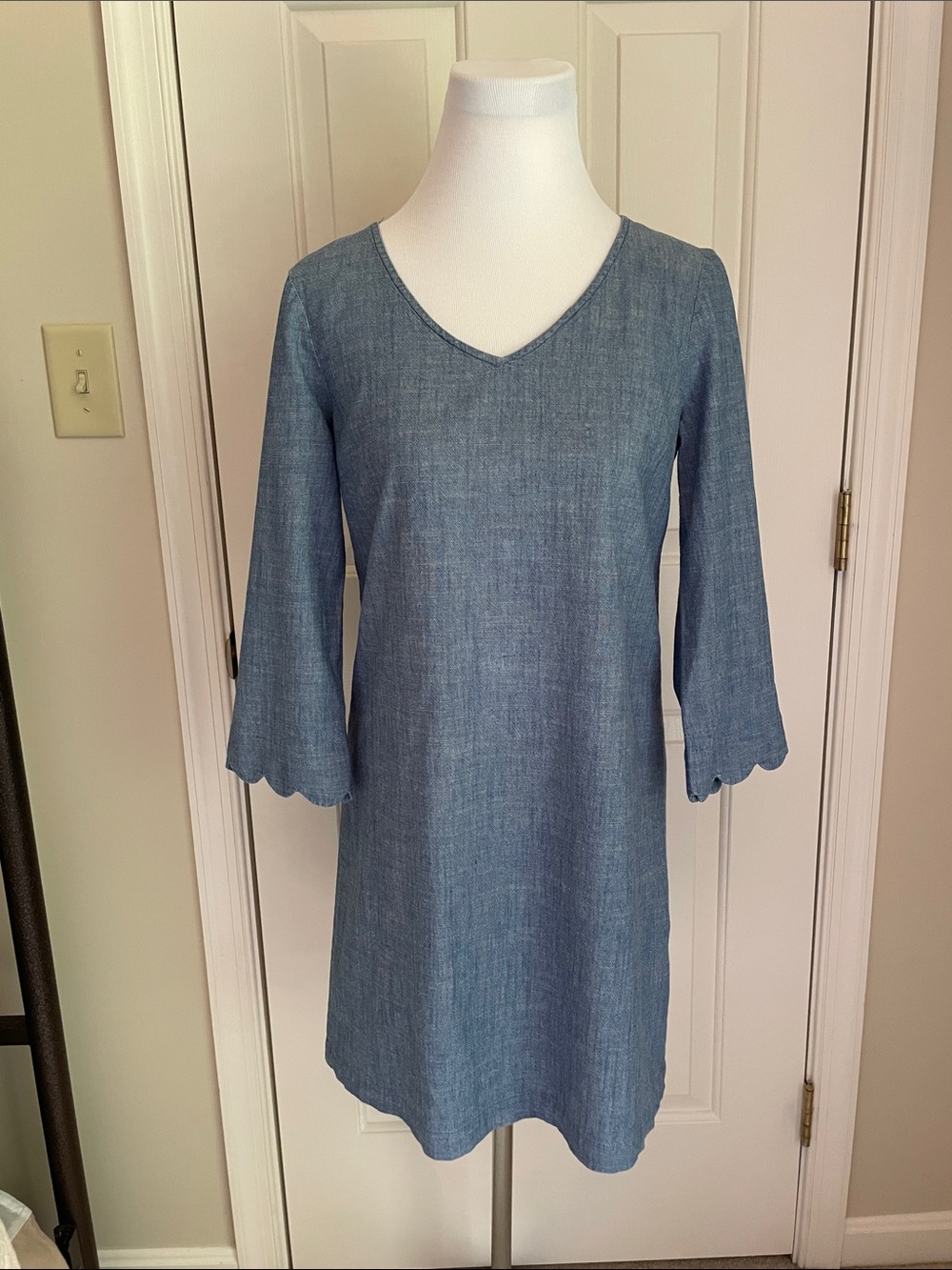 J. Crew Chambray V-Neck Tunic Dress with Scalloped Sleeves LIKE NEW